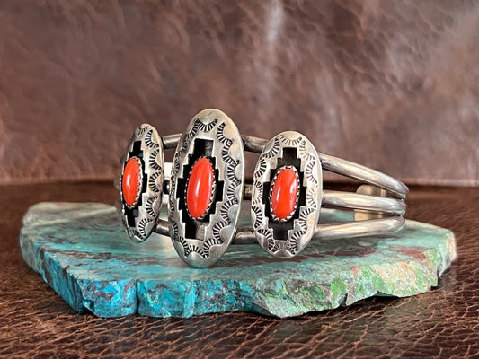 Vintage 3  Stone Coral Shadowbox Bracelet